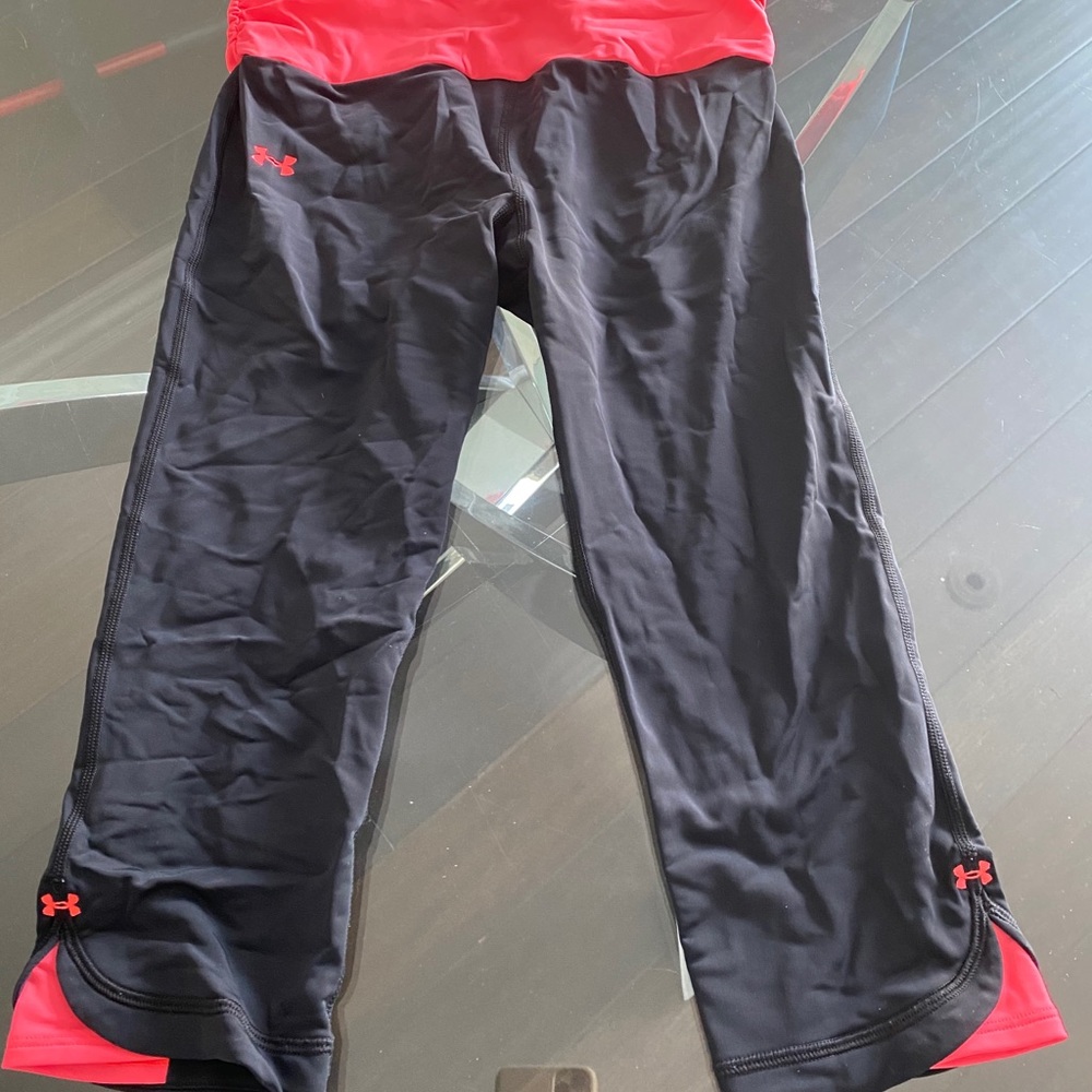 Under Armour Cropped Workout pants